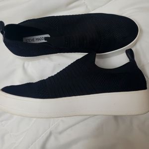 Steven Madden Women's gills sneakers